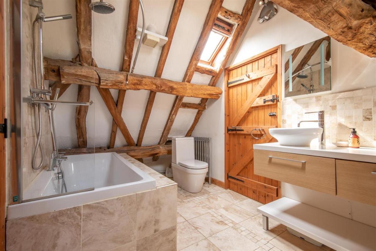 Elegant Peaceful Barn In Rural Village Setting Close To Stratford Upon Avon Bagian luar foto
